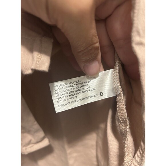 Women’s Universal Thread Soft Pink Oversized Fit Button Down Shirt Size Large - Picture 4 of 5